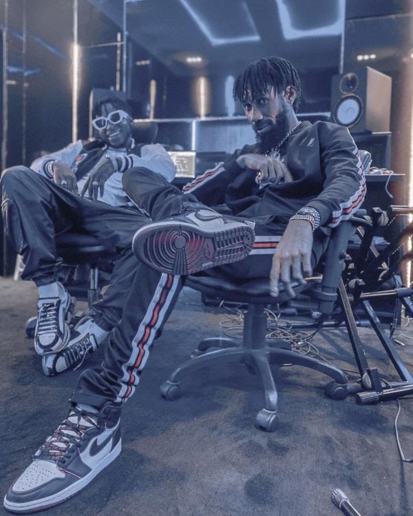 phynofino_129732258_953197761874436_7980290360351295303_n