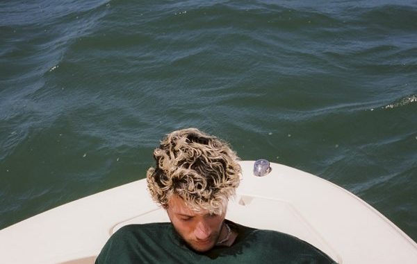 Jeremy-Zucker-supercuts-1.jpg