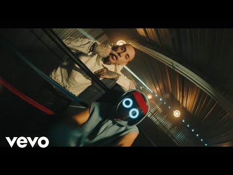 BoyWithUke-ft-blackbear-IDGAF-1.jpg