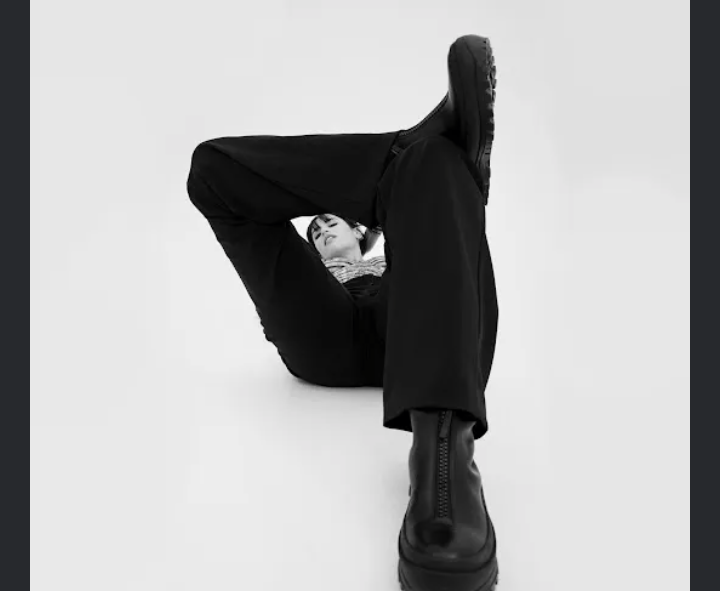 Rozzi-Rock-Bottom-1.jpg