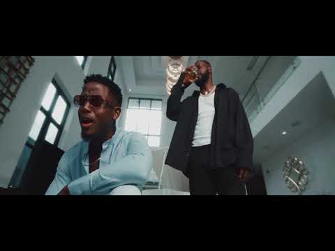 Falz-ft-Chike-Knee-Down-1.jpg