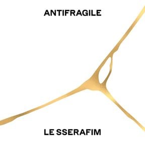 LE-SSERAFIM-ANTIFRAGILE-1.jpg