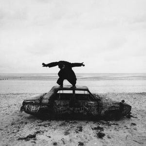 The-1975-I-m-in-Love-With-You-Audio-1.jpg