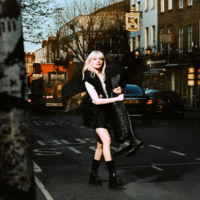 Maisie-Peters-Lost-The-Breakup-1.jpg
