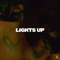 Harry-Styles-Lights-Up-1.jpg